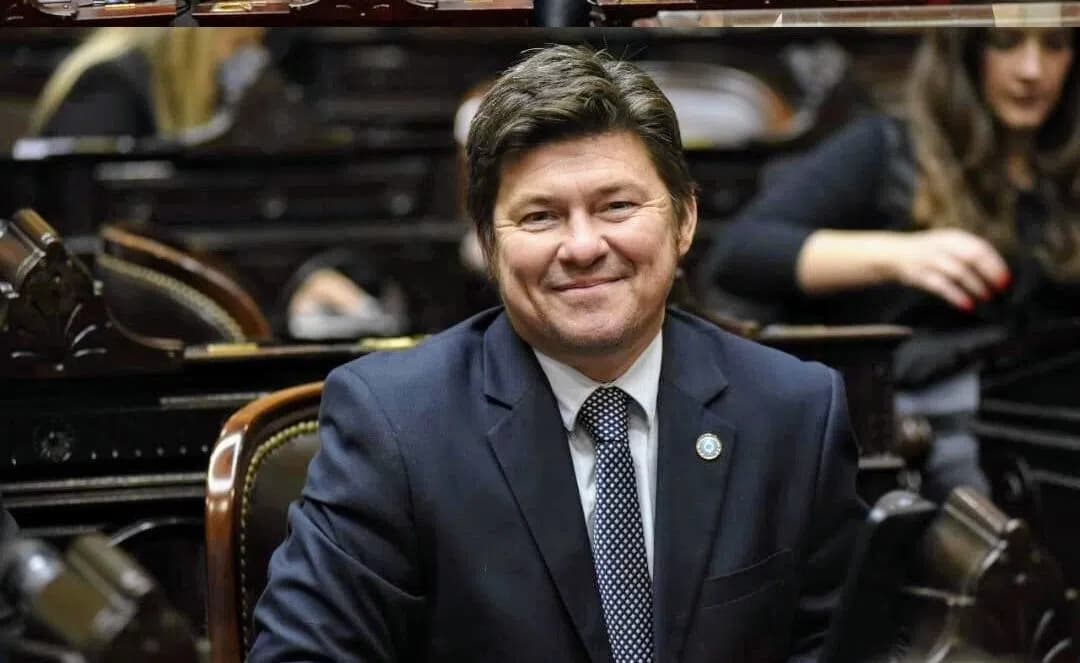 Imagen destacada de la noticia: Lisandro Almirón: "Javier Milei necesita otro período presidencial"